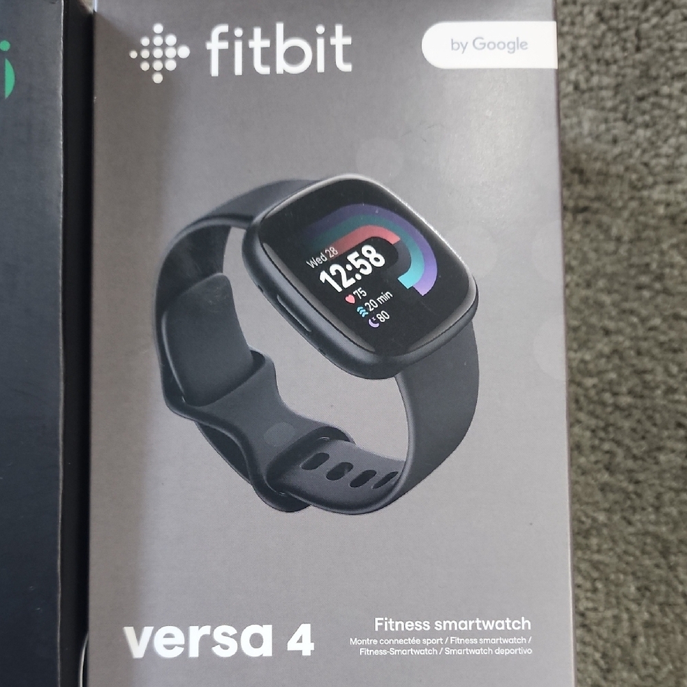 Fitbit Versa 4 Midnight Black Smartwatch